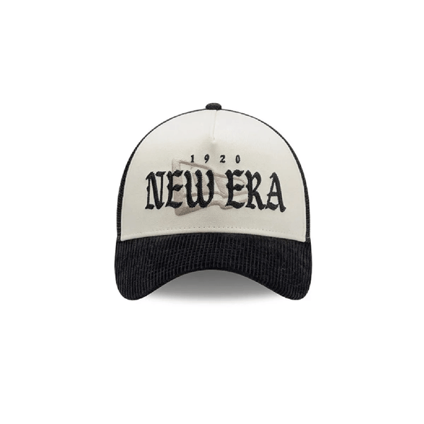 NEW ERA 9FORTY A-FRAME  NEW ERA OLD ENGLISH GORRA AJUSTABLE BLANCA