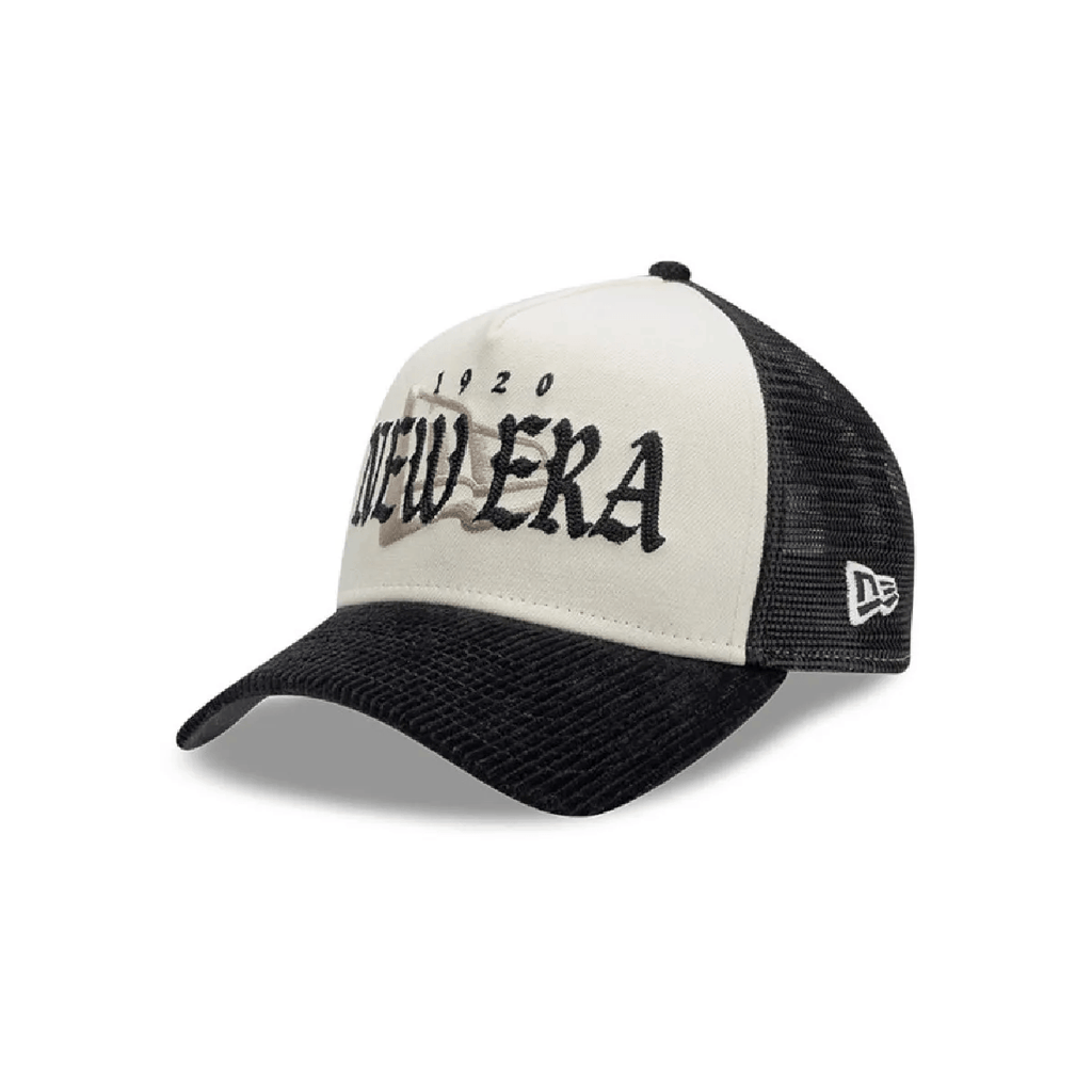 NEW ERA 9FORTY A-FRAME  NEW ERA OLD ENGLISH GORRA AJUSTABLE BLANCA