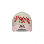 NEW ERA 9FORTY E-FRAME MLB NEW YORK YANKEES VALENTINES GORRA AJUSTABLE BEIGE