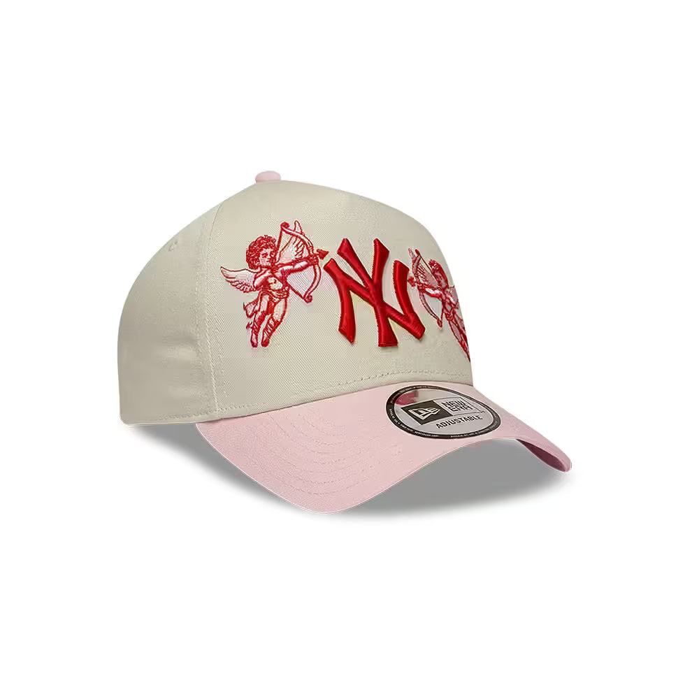 NEW ERA 9FORTY E-FRAME MLB NEW YORK YANKEES VALENTINES GORRA AJUSTABLE BEIGE
