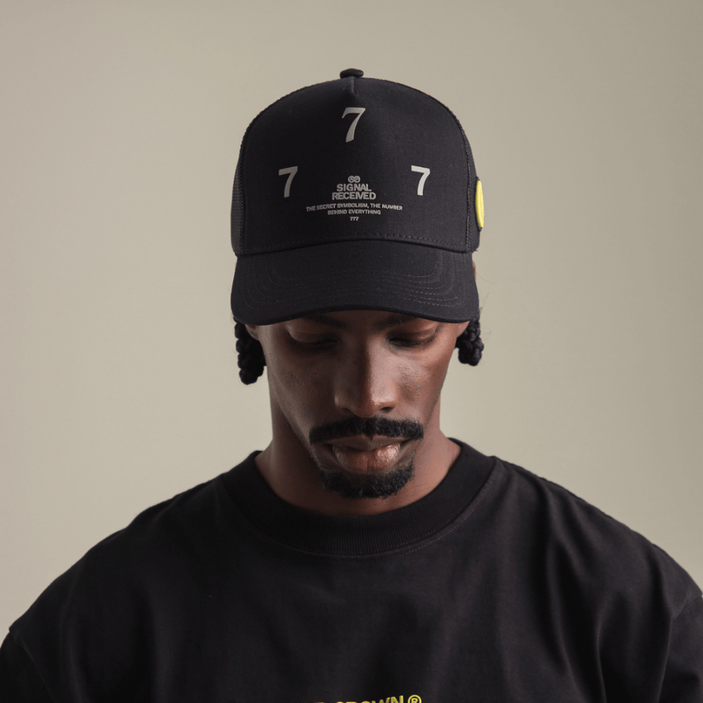 AP CROWN SIGNAL GORRA AJUSTABLE SIETE BLACK TRUCKER NEGRO