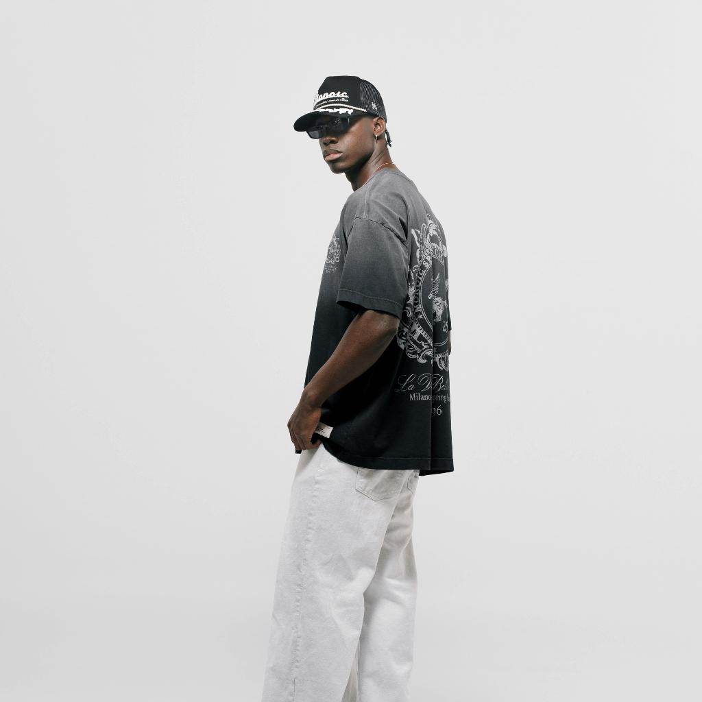 MONOIC TUTTO BENE I CAMISETA OVERSIZED CAVALLO NEGRO DESGASTADO