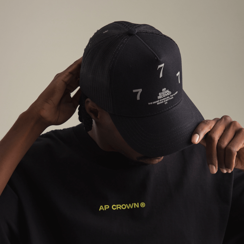 AP CROWN SIGNAL GORRA AJUSTABLE SIETE BLACK TRUCKER NEGRO