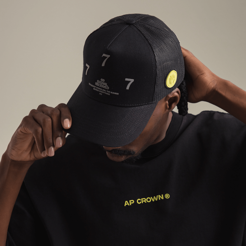 AP CROWN SIGNAL GORRA AJUSTABLE SIETE BLACK TRUCKER NEGRO