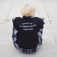 SINNERS LA NOCHE CAMISA DE BOTONES NEGRA