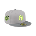 NEW ERA 59FIFTY MLB NEW YORK YANKEES 2000 WORLD SERIES GORRA CERRADA GRIS