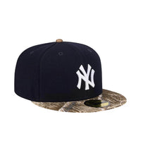 NEW ERA 59FIFTY MLB NEW YORK YANKEES REAL TEE VISOR GORRA CERRADA NEGRA
