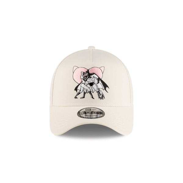 NEW ERA 9FORTY A-FRAME BATMAN HEART GORRA AJUSTABLE BEIGE