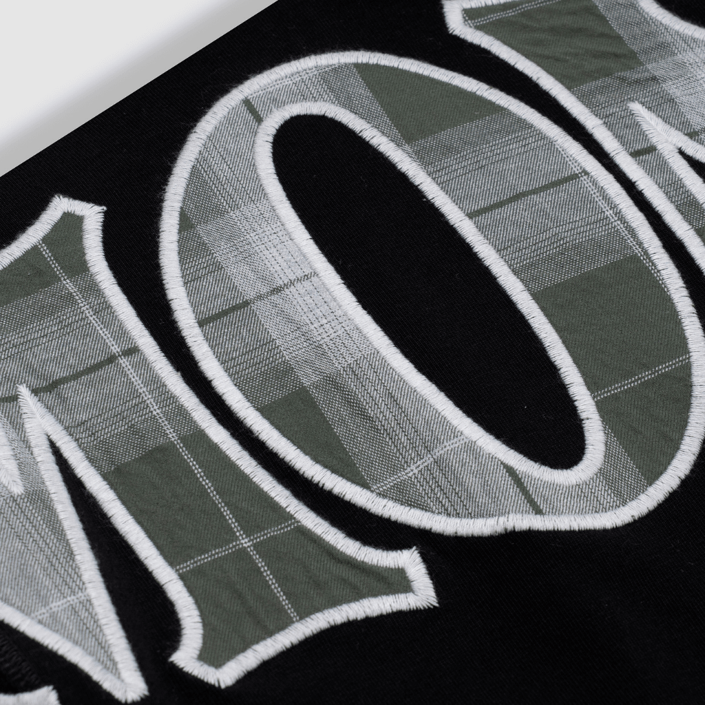 MONOIC TUTTO BENE I CAMISETA OVERSIZED CORE DOBLE MANGA NEGRA