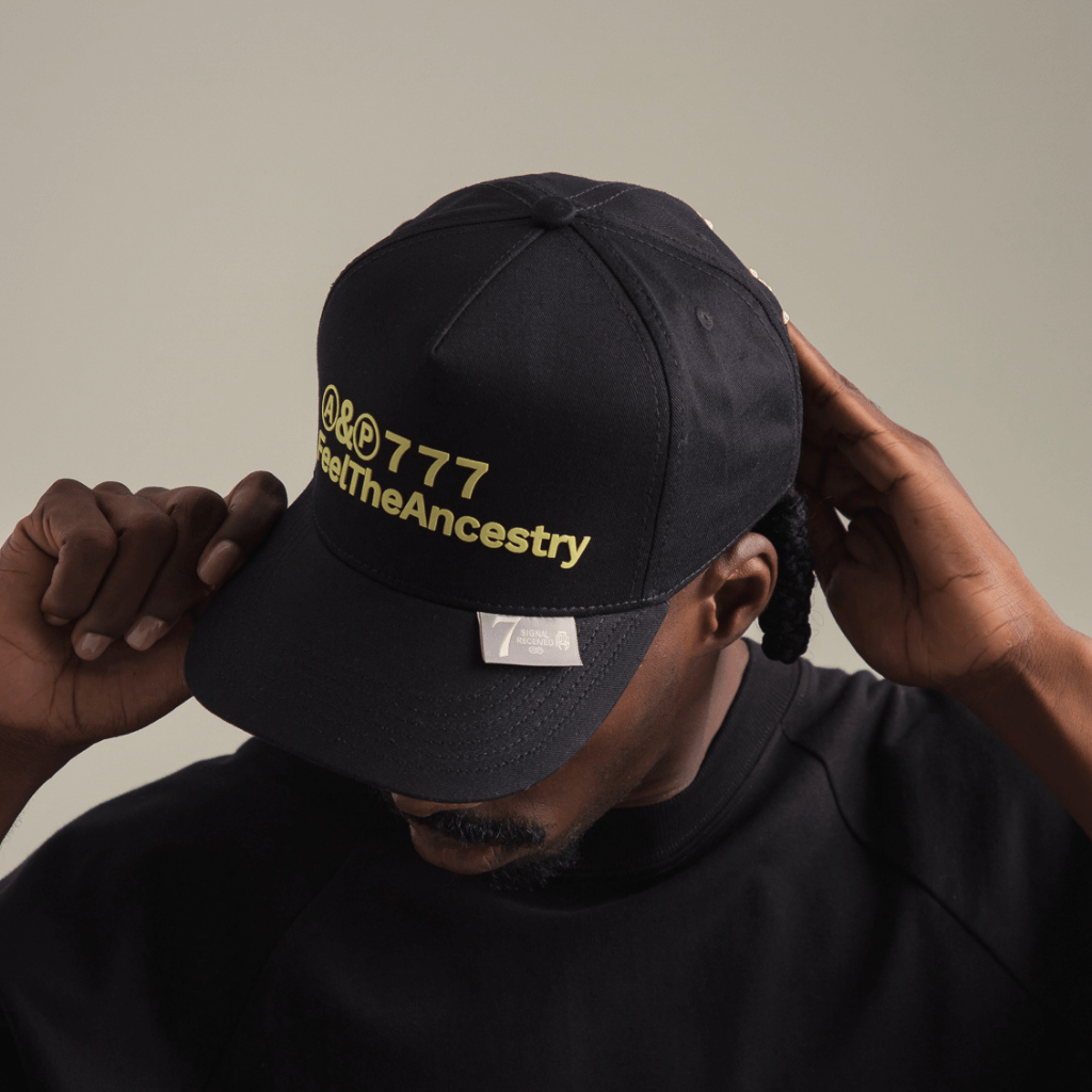 AP CROWN SIGNAL GORRA AJUSTABLE PRISMA BLACK ALL OVER NEGRO