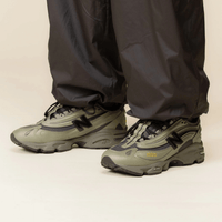 TENIS NEW BALANCE 1000 DARK OLIVE MAGNET VERDES