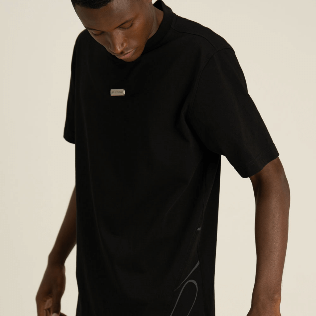 AP CROWN HIDDEN DEPTHS DAWN NEGRO CAMISETA REGULAR FIT NEGRA