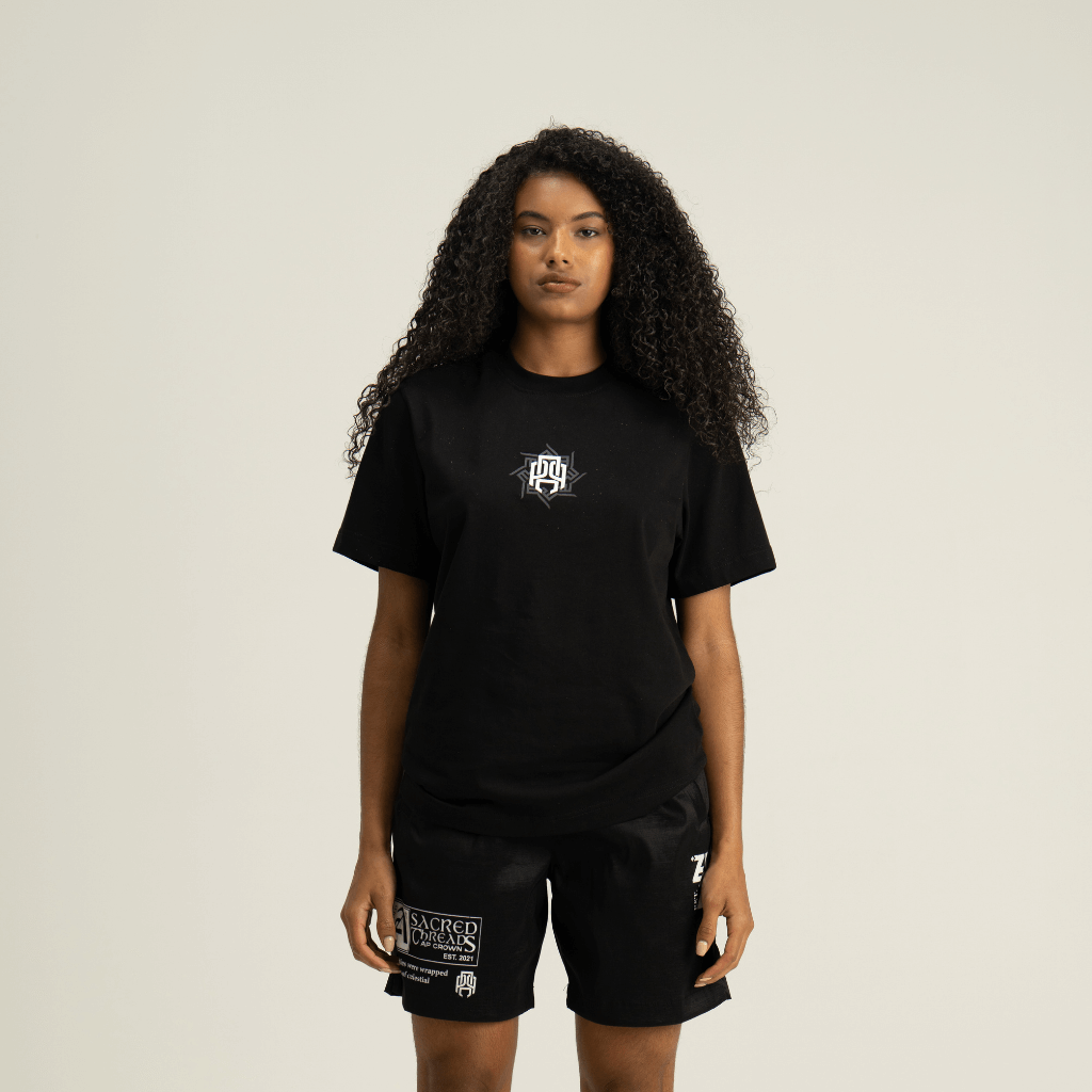 AP CROWN HILOS SAGRADOS RUMA CAMISETA REGULAR NEGRA