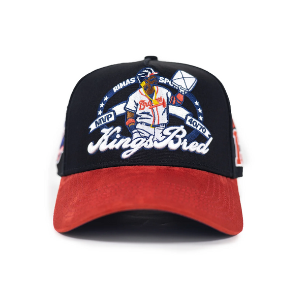 KINGS BRED X RIMAS SPORTS ACUÑA 13 GORRA AJUSTABLE NEGRA / ROJO