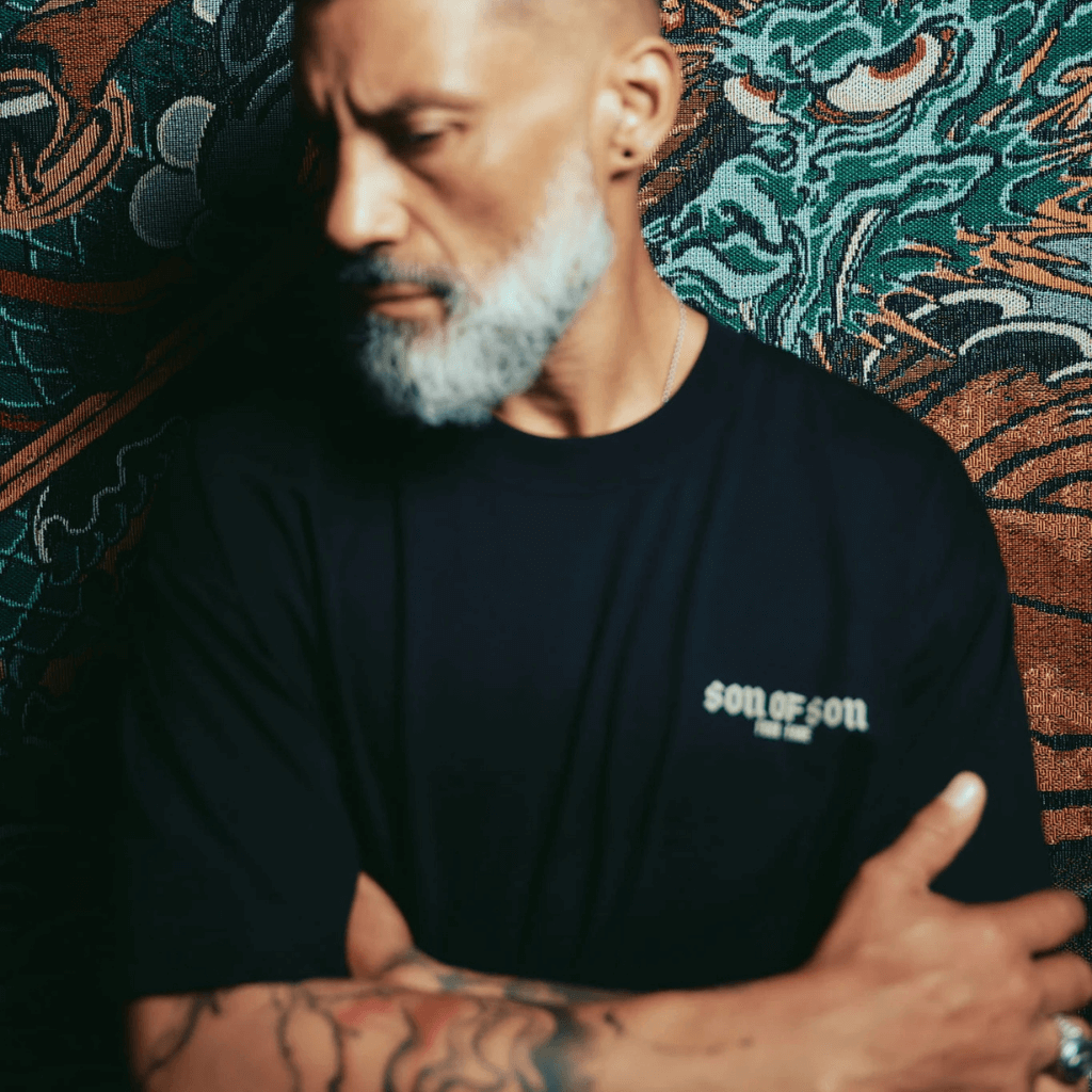 SON OF SON SON OF LOVE OT-080 CAMISETA OVERSIZE NEGRA