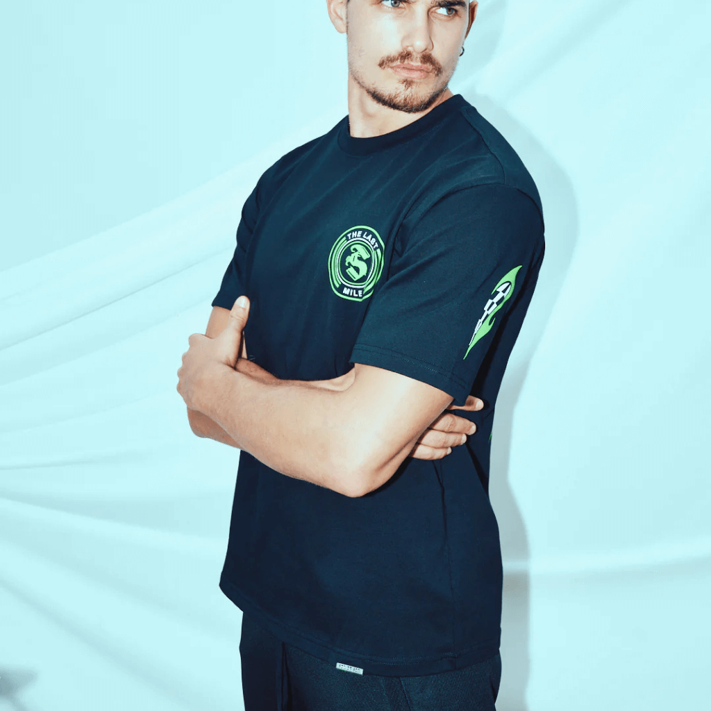 SON OF SON SON OF SON BLACK GREEN FAST N SOFS OVE020 CAMISETA OVERSIZE NEGRA