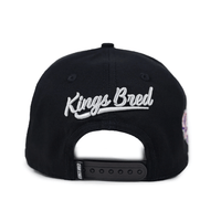 KINGS BRED X RIMAS SPORTS TOVAR 14 GORRA AJUSTABLE NEGRA / MORADO