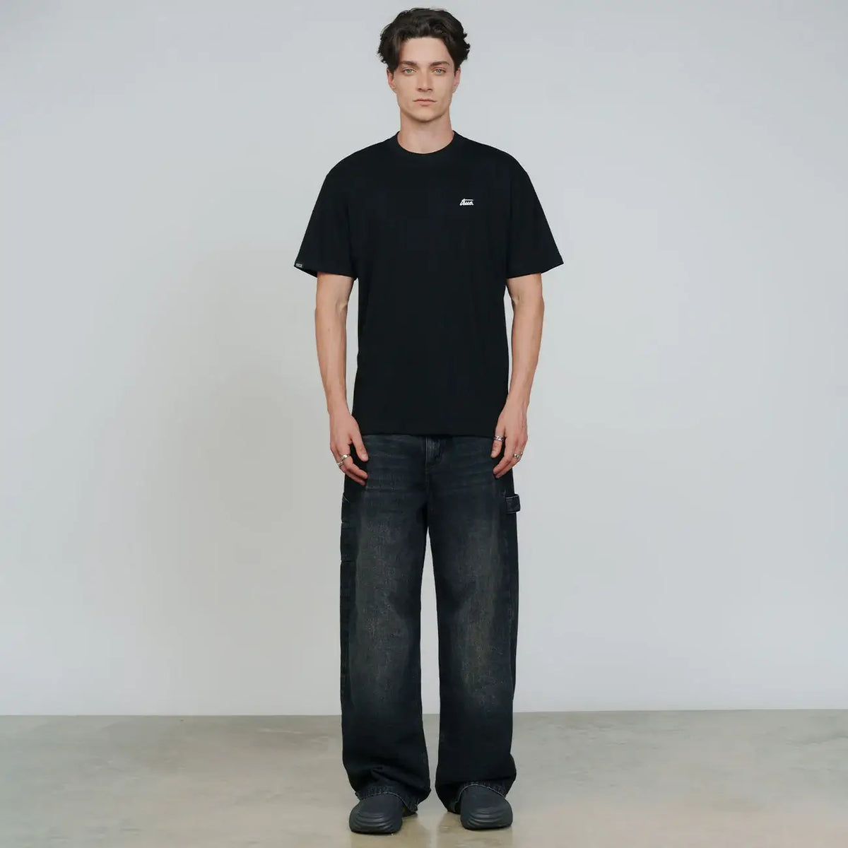 TRUE CURSIVE LOGO T-SHIRT CAMISETA NEGRA