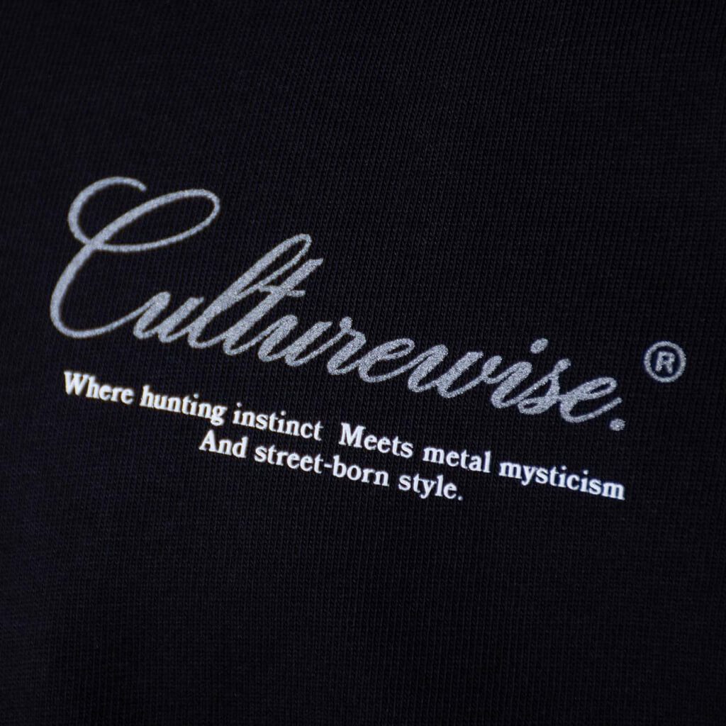 CULTUREWISE CRHOME LOGO CHROME REFLECTIVE CAMISETA OVERSIZE NEGRA