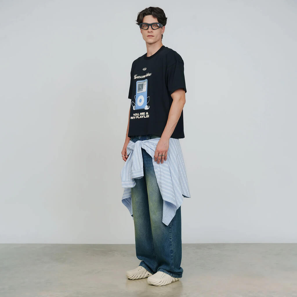 TRUE TOO BRIGHT TO MISS F*CK NUDES CAMISETA BOXY NEGRA