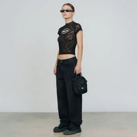 TRUE FLORAL LACE BABY TEE CAMISETA NEGRA