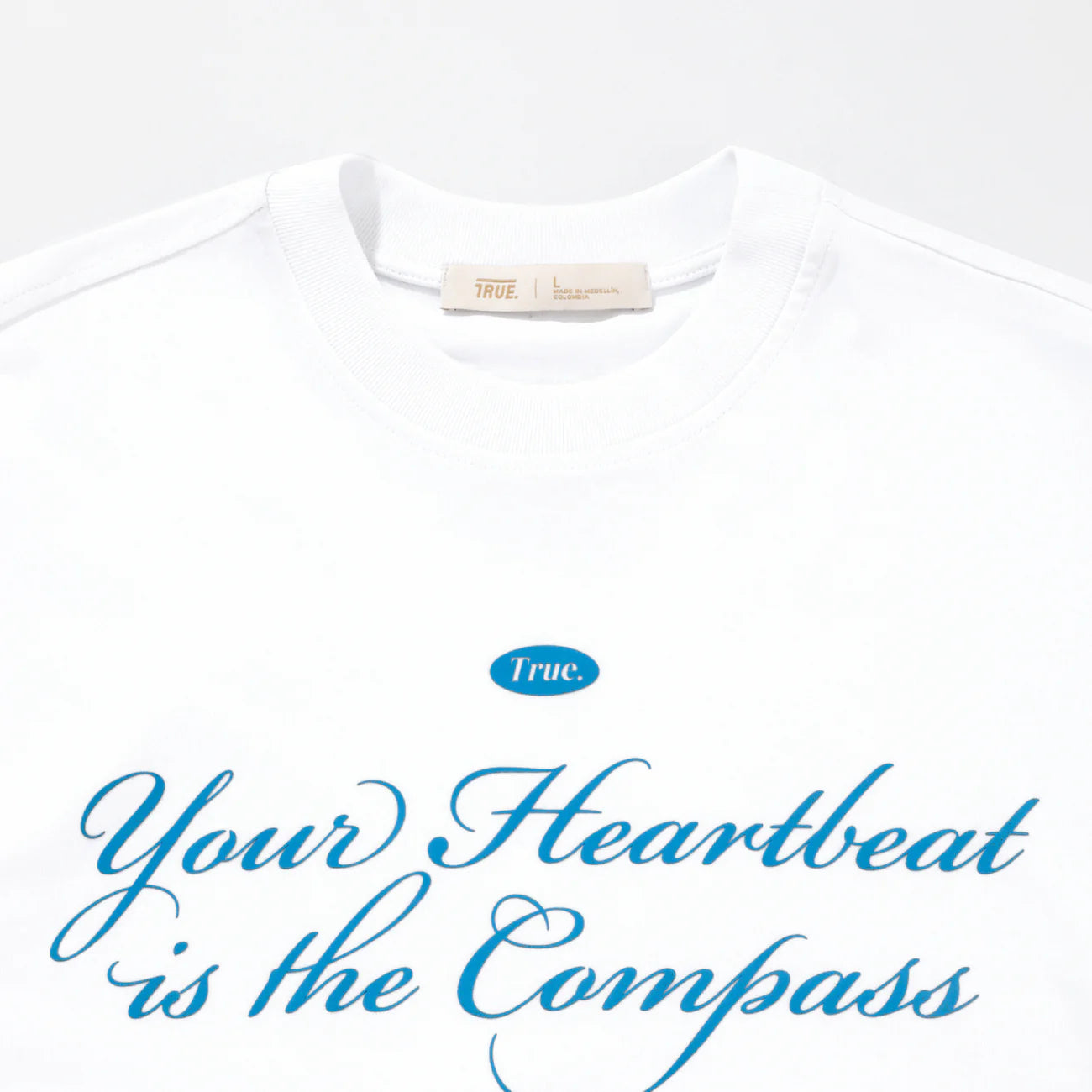 TRUE HEARTBEAT OVERSIZED T-SHIRT CAMISETA BLANCA