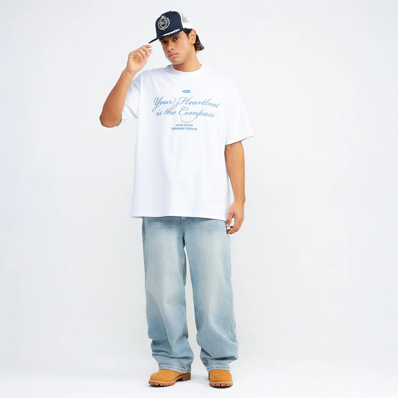 TRUE HEARTBEAT OVERSIZED T-SHIRT CAMISETA BLANCA