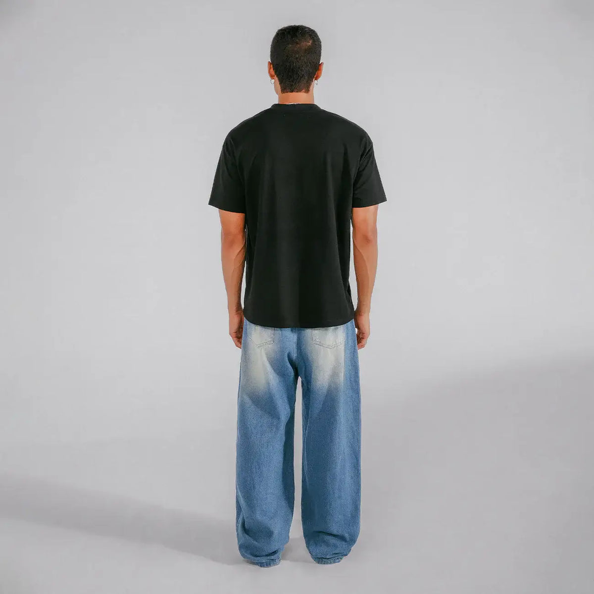 TRUE HEATWAVE OVERSIZED T-SHIRT CAMISETA NEGRA