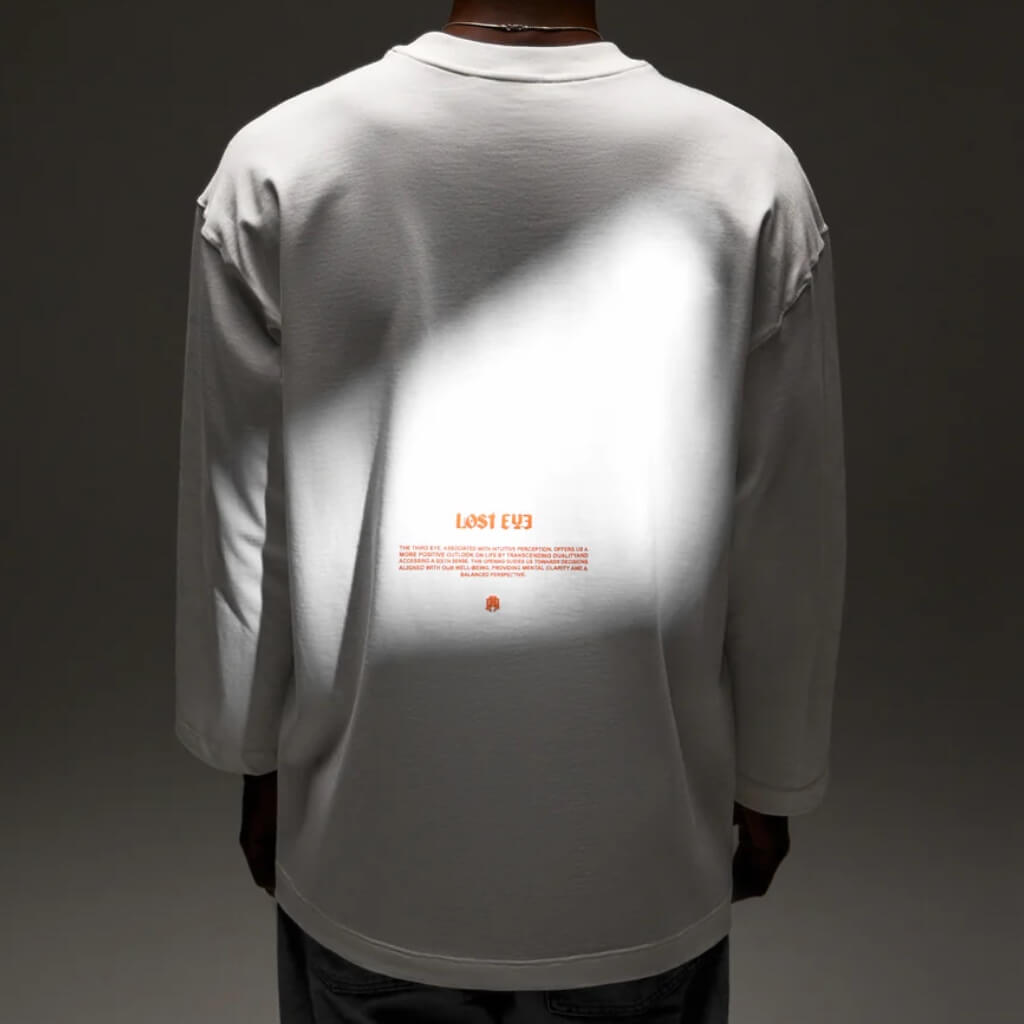 AP CROWN LOST EYE CREWNECK MYST BLANCO Y NARANJA