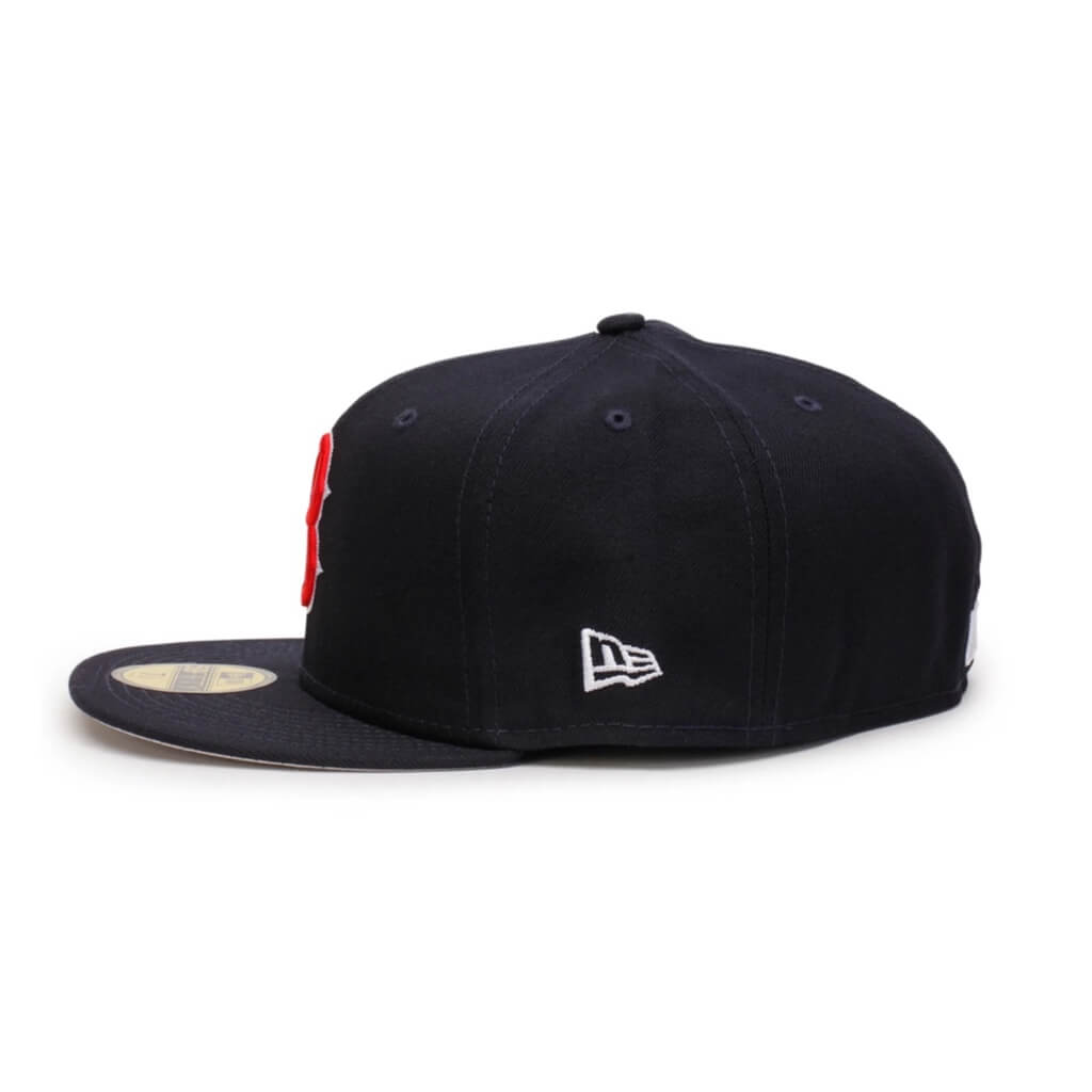 NEW ERA 59FIFTY MLB BOSTON RED SOX CITY CLUSTER BLACK CLOSED CAP 