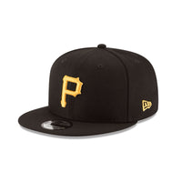 NEW ERA 9FIFTY MLB PITSSBURG PIRATES BASIC COLLECTION GORRA AJUSTABLE NEGRA LOGO AMARILLO