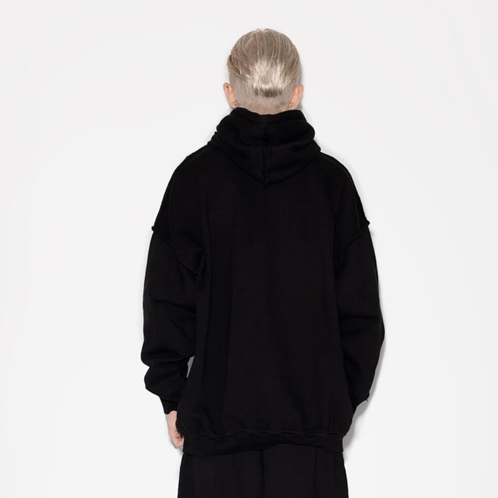 Buzo negro oversize hotsell