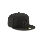 NEW ERA 59FIFTY MLB BASICA NY YANKEES LOGO NEGRO GORRA CERRADA NEGRA
