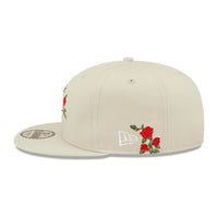 NEW ERA 9FIFTY MLB WHITE SOX GORRA FLOWER AJUSTABLE BEIGE LOGO BLANCO