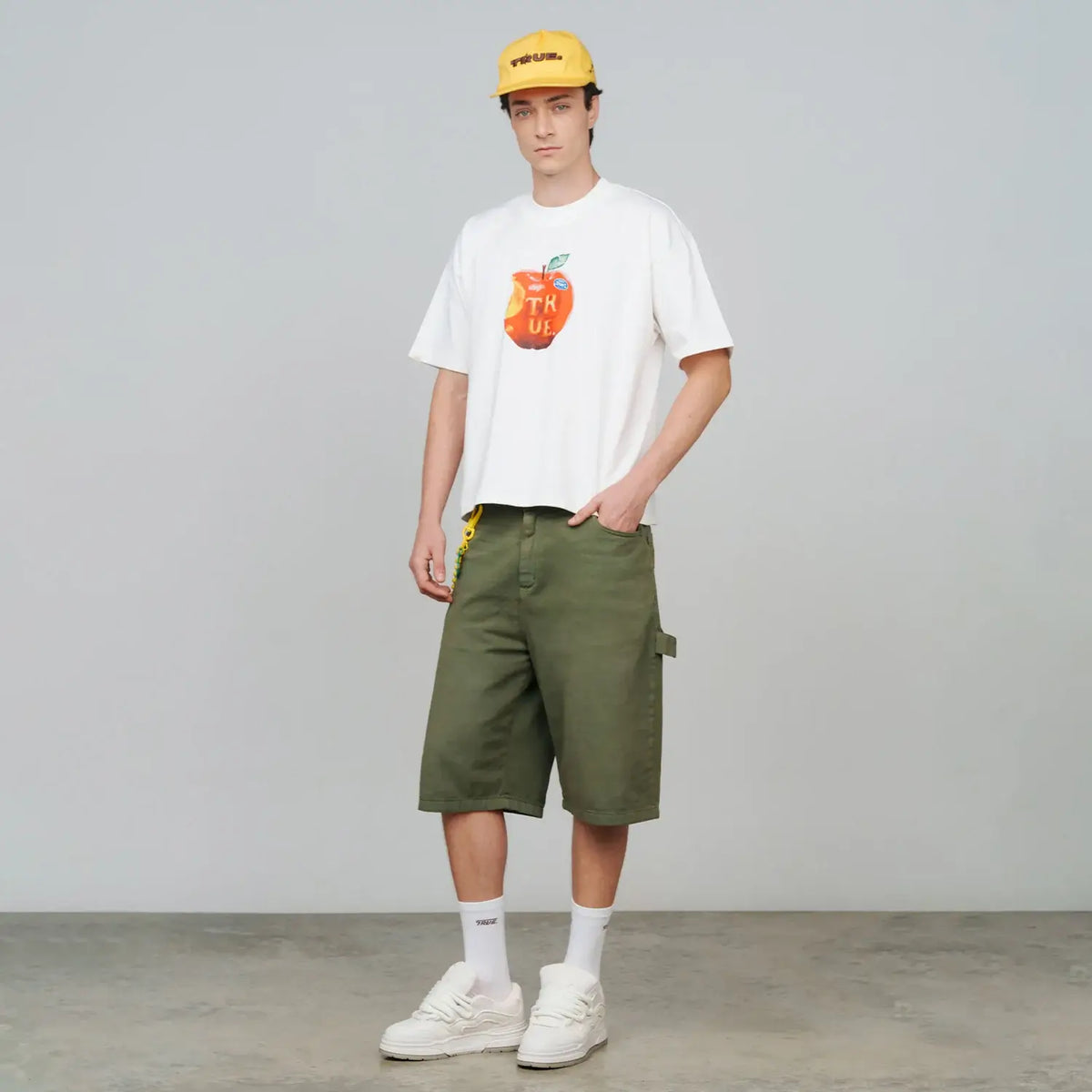 TRUE TOO FRESH TO FAKE IT JUICY CAMISETA BOXY BEIGE