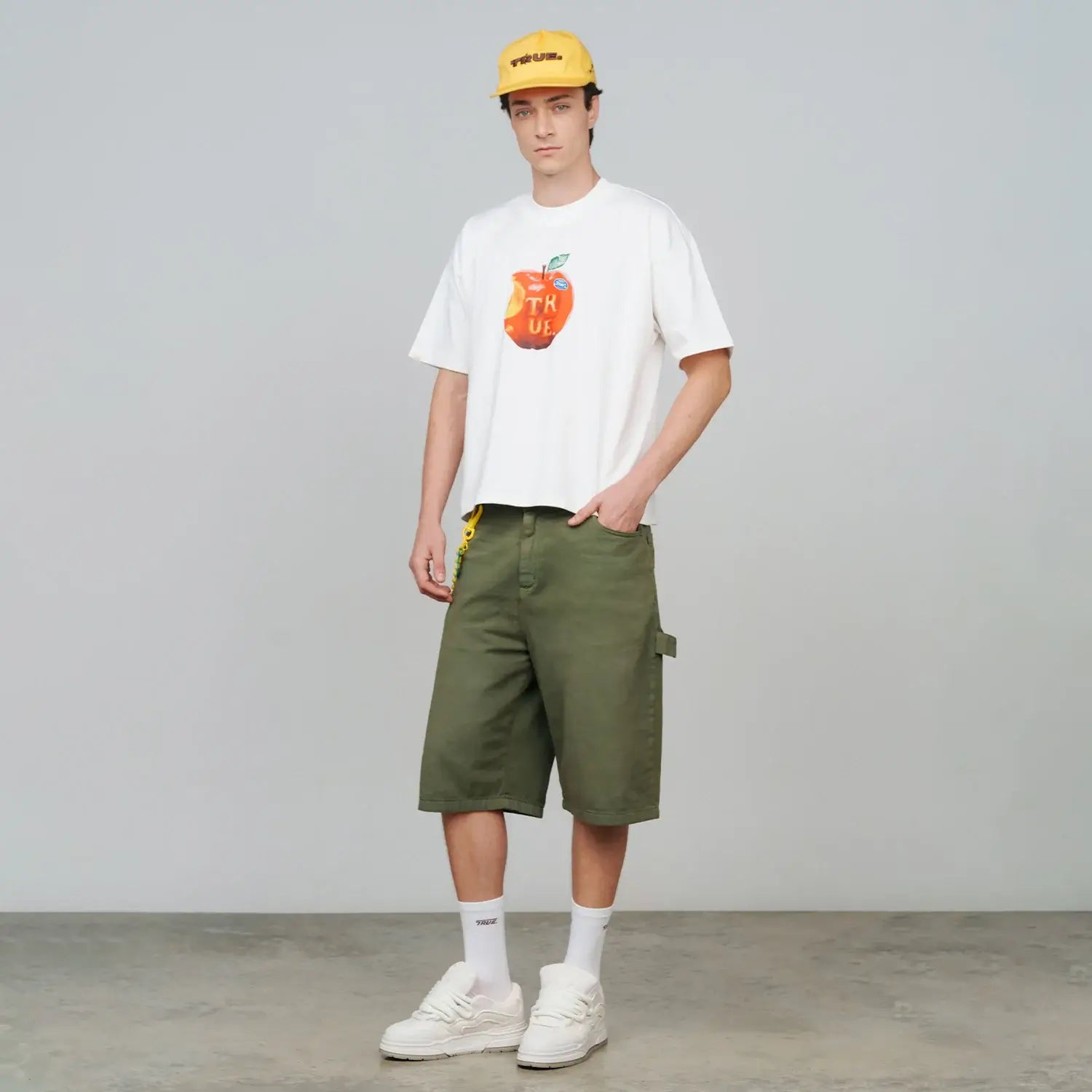TRUE TOO FRESH TO FAKE IT JUICY CAMISETA BOXY BEIGE