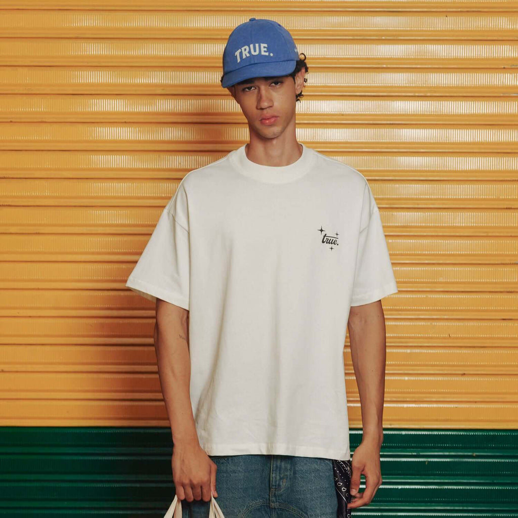 TRUE LATINOS CAMISETA OVERSIZE BEIGE