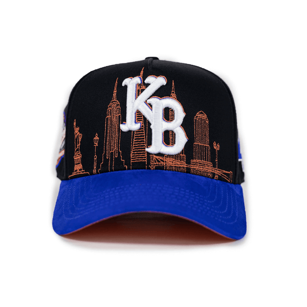 KINGS BRED X RIMAS SPORTS ALVAREZ 4 GORRA AJUSTABLE NEGRA / AZUL