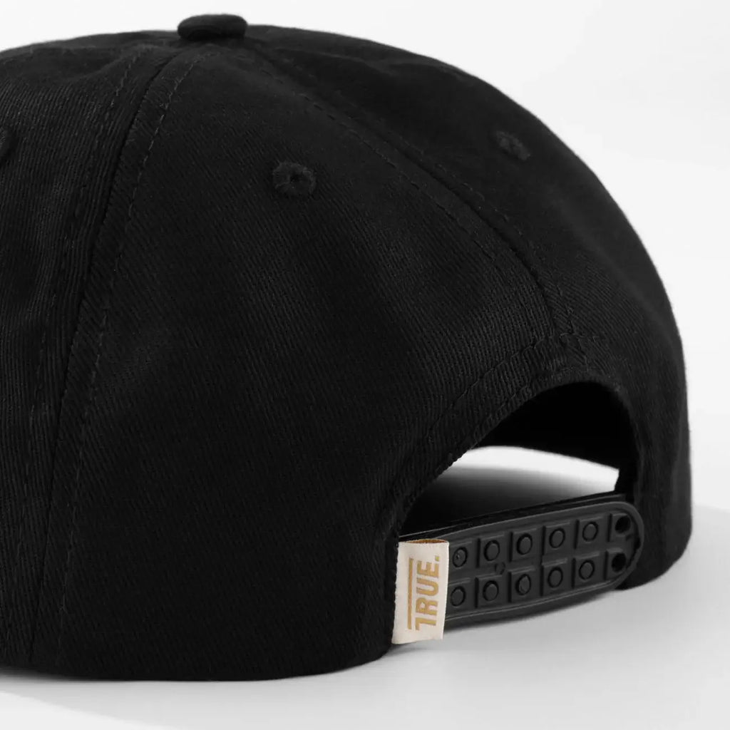 TRUE PARAÍSO GOLFER CAP GORRA AJUSTABLE NEGRA