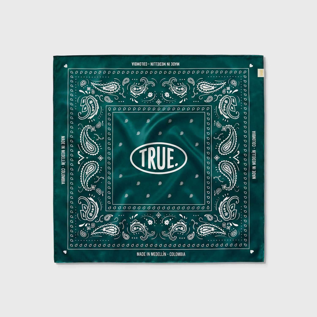 TRUE PAISLEY BANDANA VERDE