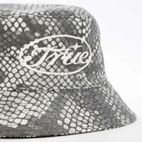 TRUE DREAMSKIN DROP PYTHON BUCKET HAT GRIS