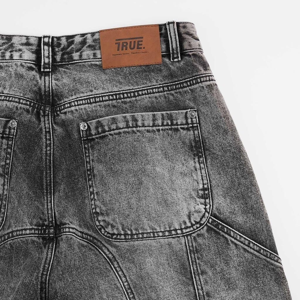 TRUE PRELUDE SLASHED DENIM JORTS NEGROS