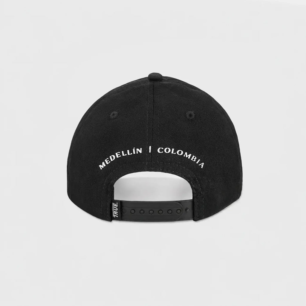 TRUE CLASSIC GORRA AJUSTABLE NEGRA