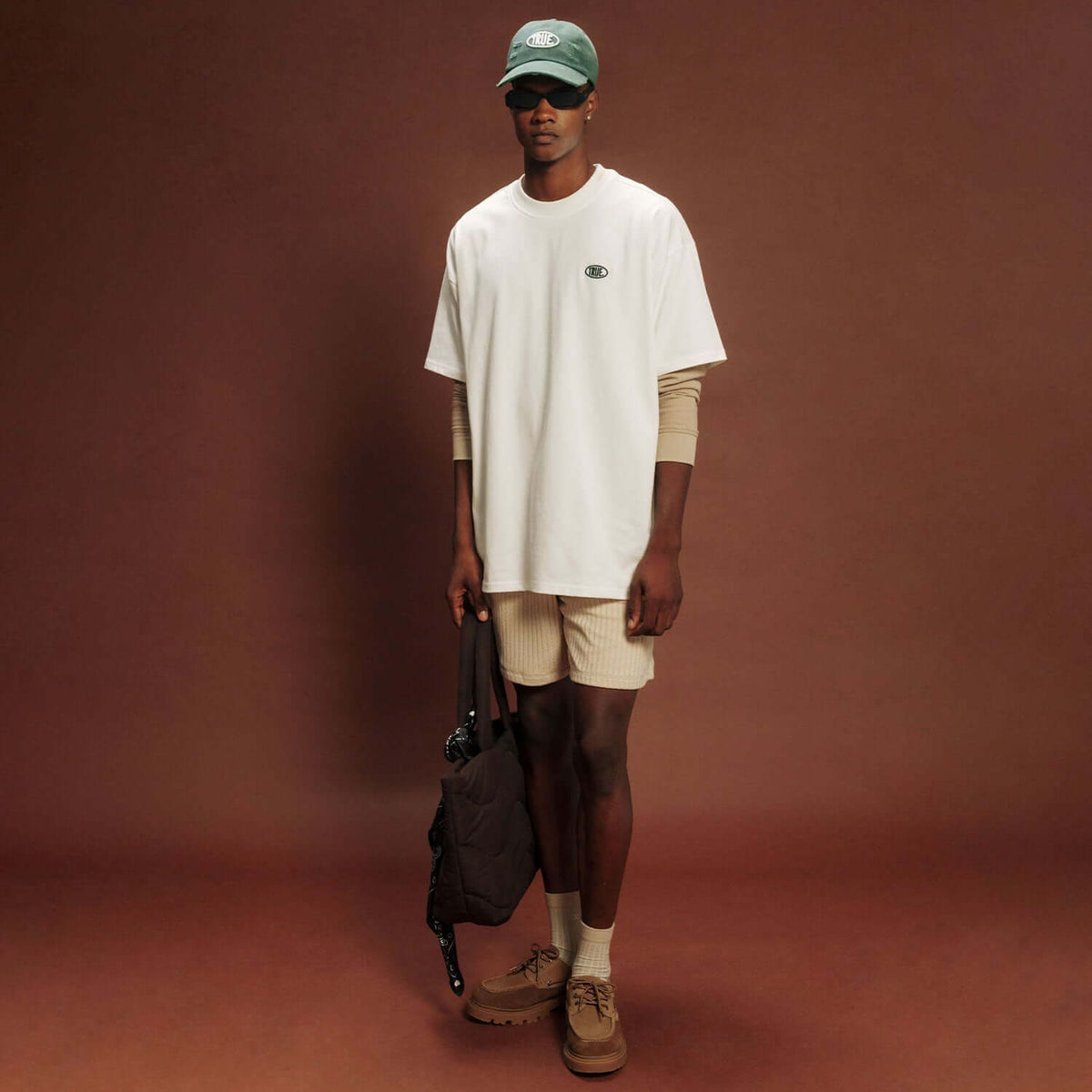 TRUE UNIFORM CAMISETA OVERSIZE BEIGE