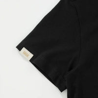 TRUE TRUE STAMP SLIM TEE CAMISETA NEGRA