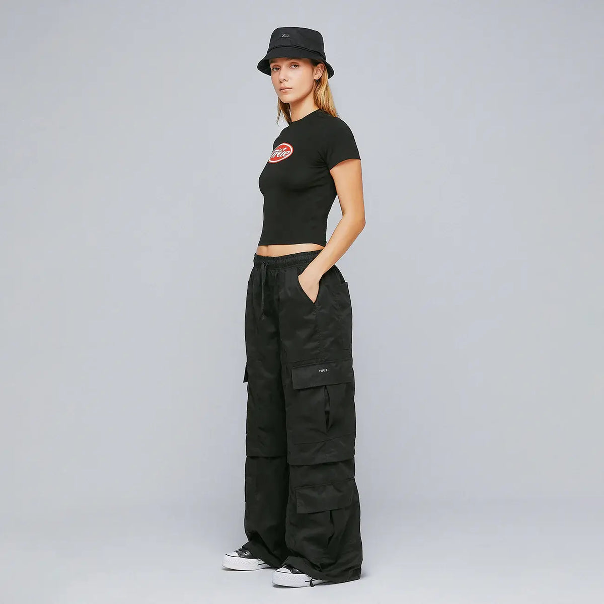 TRUE TRUE STAMP SLIM TEE CAMISETA NEGRA