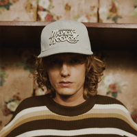 MONOIC RECORDS GORRA AJUSTABLE GRIS Y CREMA