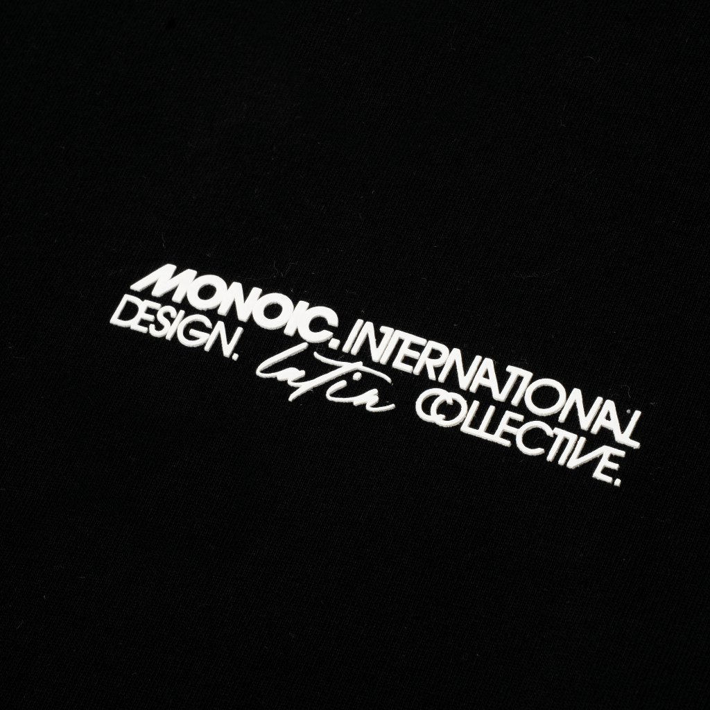 MONOIC RECORDS CAMISETA BOXY FIT DESIGN COLLECTIVE NEGRA