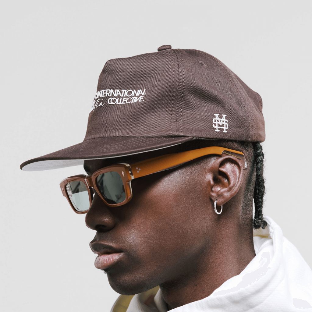 MONOIC RECORDS LATIN DESIGN COLLECTIVE GORRA AJUSTABLE CAFE