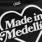 TRUE CAMISETA OVERSIZED MEDELLÍN CAMISETA NEGRA